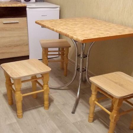 Apartment At Teodora Sqr Lviv Kültér fotó