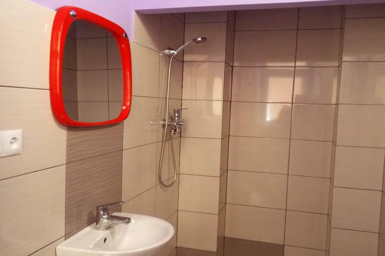 Apartment At Teodora Sqr Lviv Kültér fotó